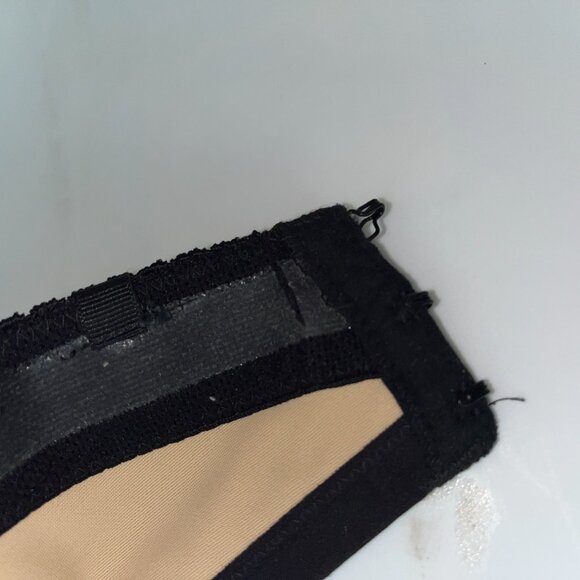 PRE-OWNED FREYA IDOL ALLURE CONVERTIBLE STRAPLESS BRA SZ (US) 32H - Picture 3 of 3